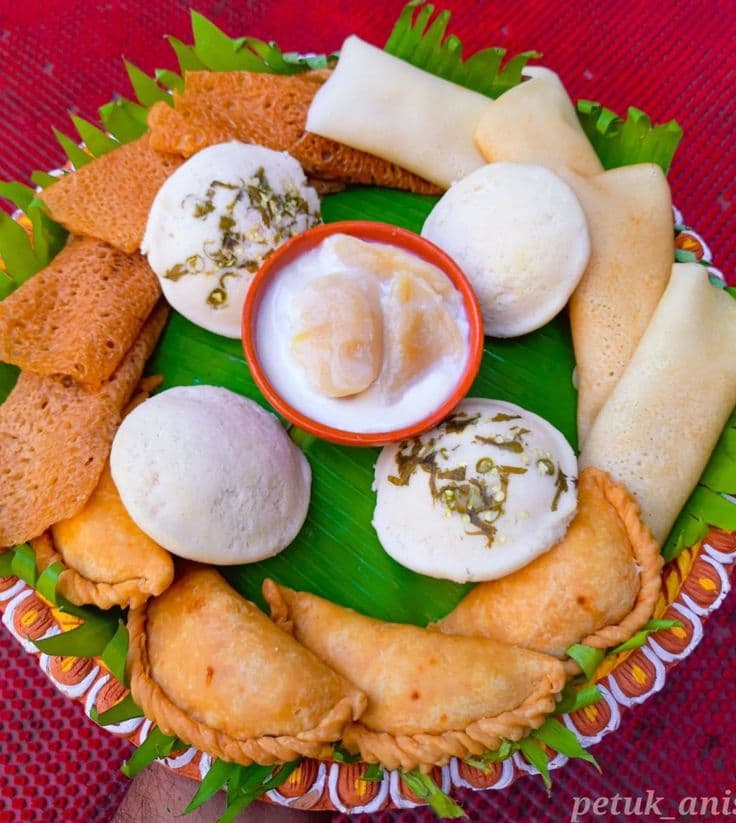 ১ কিজিঃ ৪ পিঠা কম্বো অফার